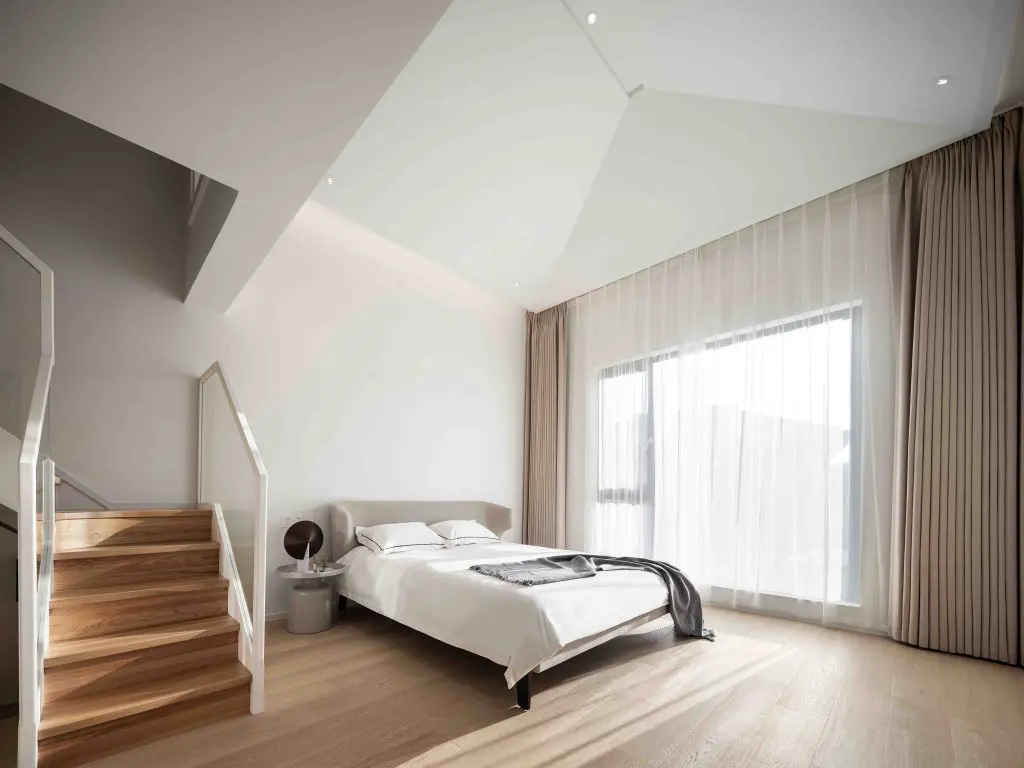 Embrace Bed 27